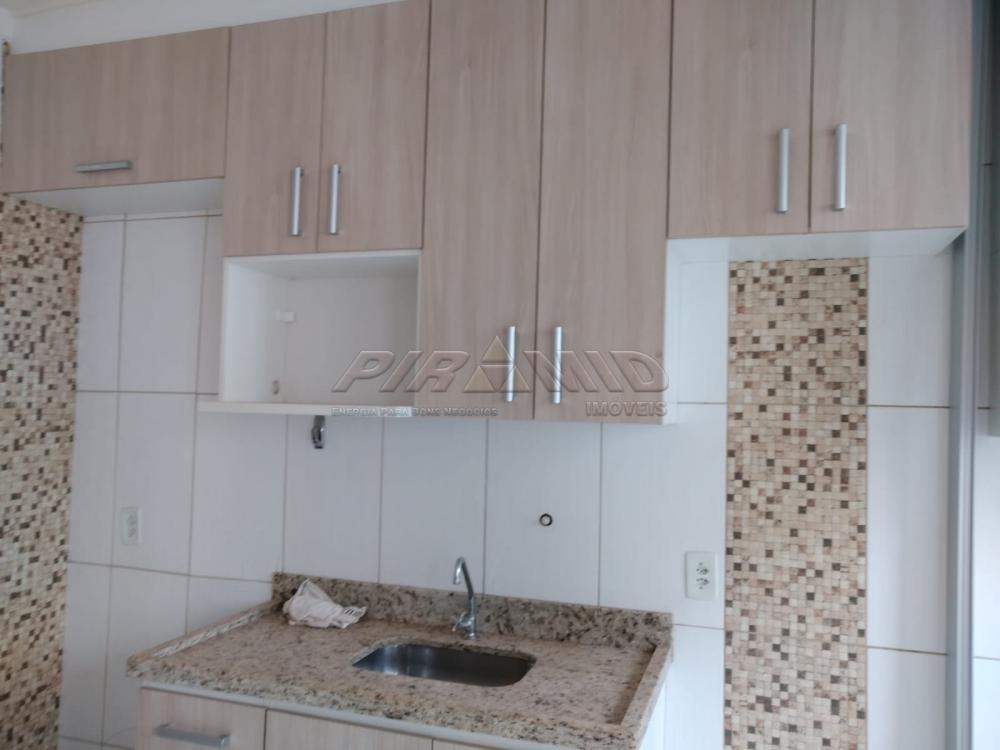Alugar Apartamento / Padr&atilde;o em Ribeir&atilde;o Preto R$ 880,00 - Foto 12