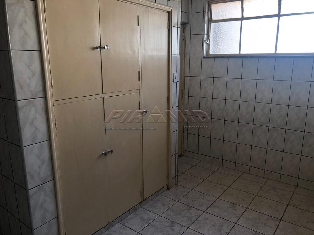 Alugar Apartamento / Padr&atilde;o em Ribeir&atilde;o Preto R$ 1.400,00 - Foto 16