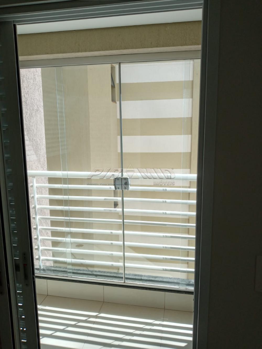 Alugar Apartamento / Padr&atilde;o em Ribeir&atilde;o Preto R$ 1.300,00 - Foto 2