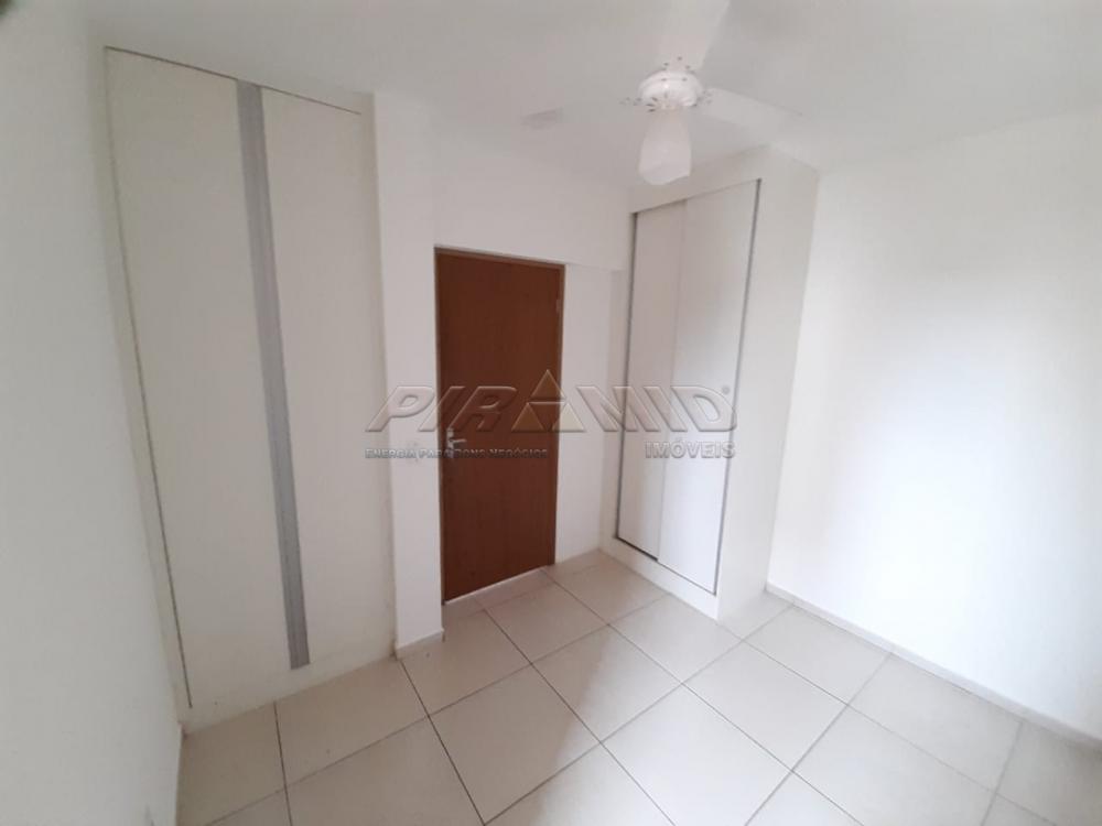 Alugar Apartamento / Padr&atilde;o em Ribeir&atilde;o Preto R$ 2.000,00 - Foto 4