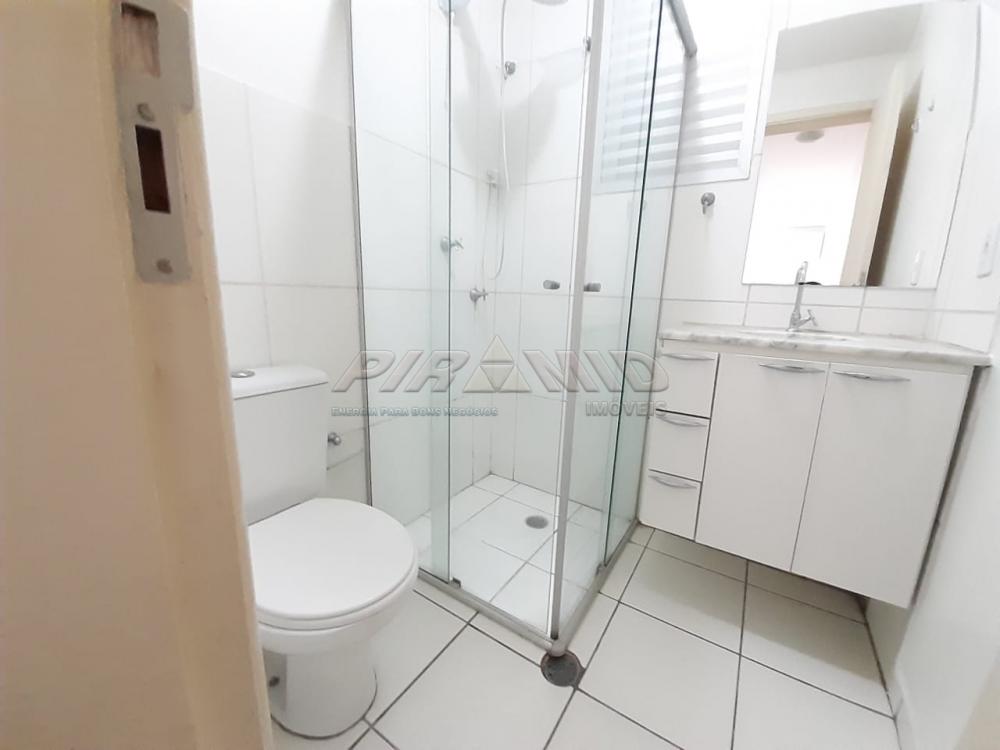 Alugar Apartamento / Padr&atilde;o em Ribeir&atilde;o Preto R$ 1.200,00 - Foto 5