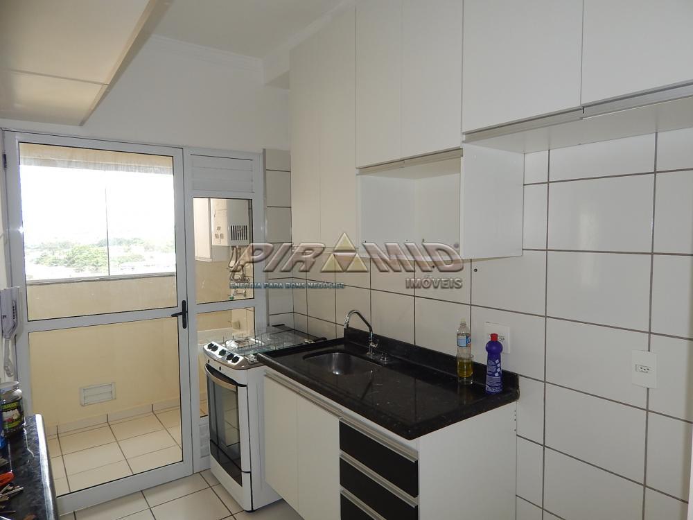 Alugar Apartamento / Padr&atilde;o em Ribeir&atilde;o Preto R$ 1.650,00 - Foto 11