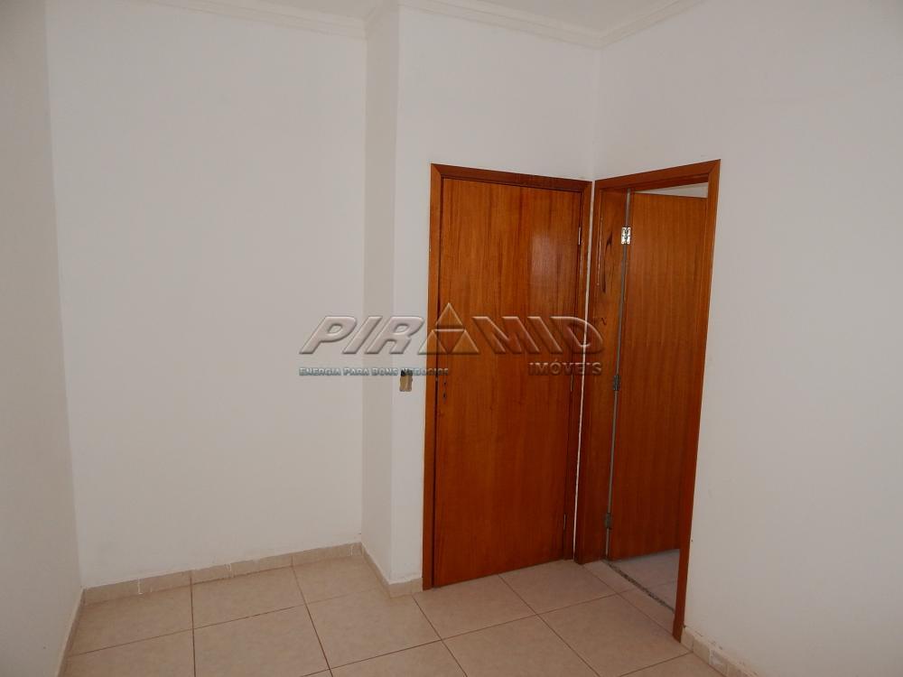 Alugar Apartamento / Padr&atilde;o em Ribeir&atilde;o Preto R$ 1.200,00 - Foto 5