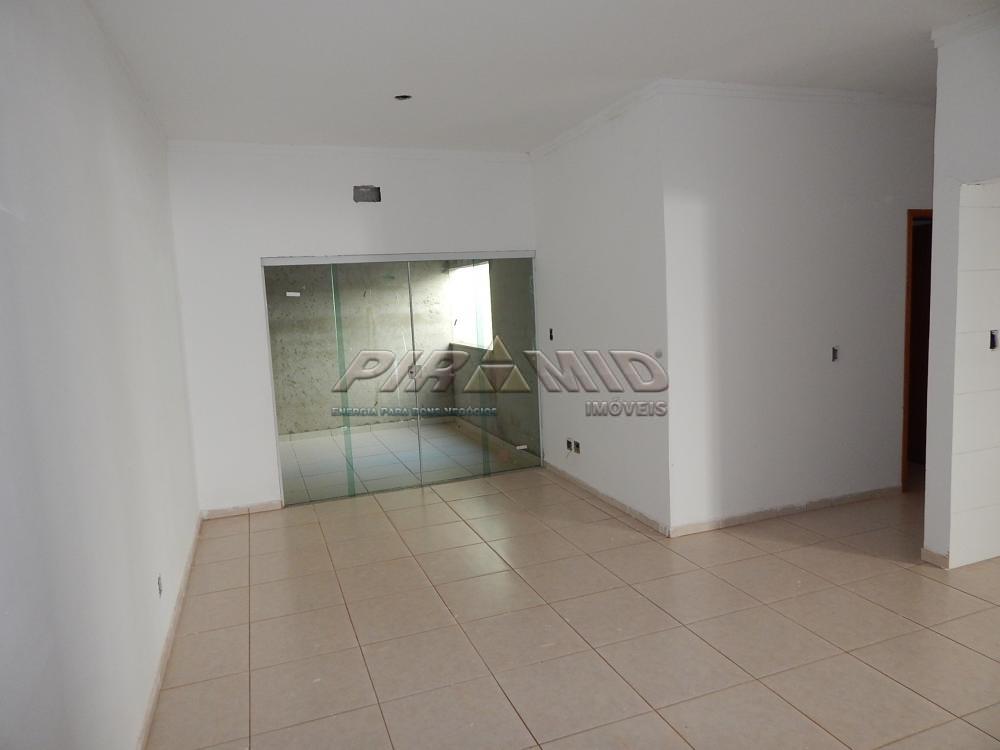 Alugar Apartamento / Padr&atilde;o em Ribeir&atilde;o Preto R$ 1.300,00 - Foto 1