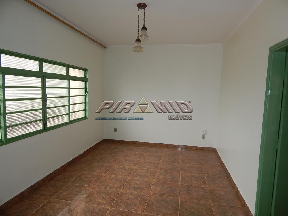 Alugar Casa / Padr&atilde;o em Ribeir&atilde;o Preto R$ 1.600,00 - Foto 1