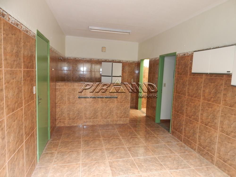 Alugar Casa / Padr&atilde;o em Ribeir&atilde;o Preto R$ 1.600,00 - Foto 3