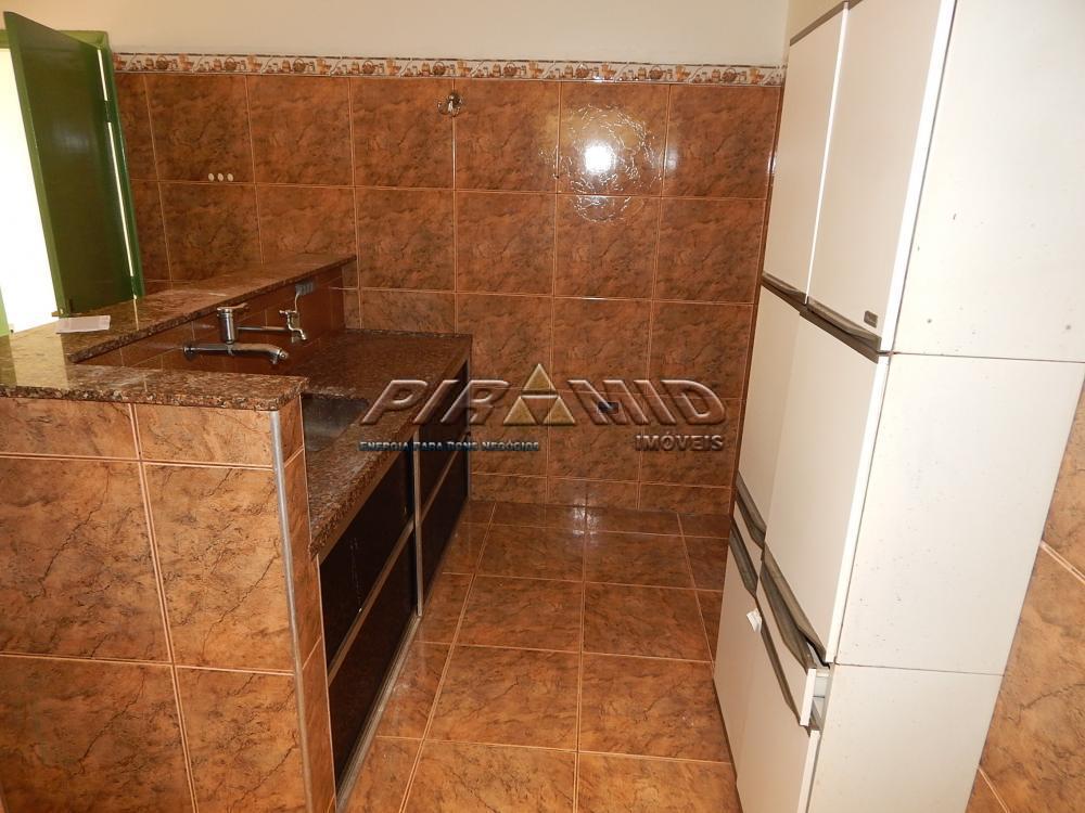 Alugar Casa / Padr&atilde;o em Ribeir&atilde;o Preto R$ 1.600,00 - Foto 5