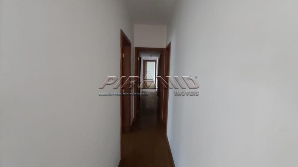 Alugar Apartamento / Padr&atilde;o em Ribeir&atilde;o Preto R$ 2.500,00 - Foto 4