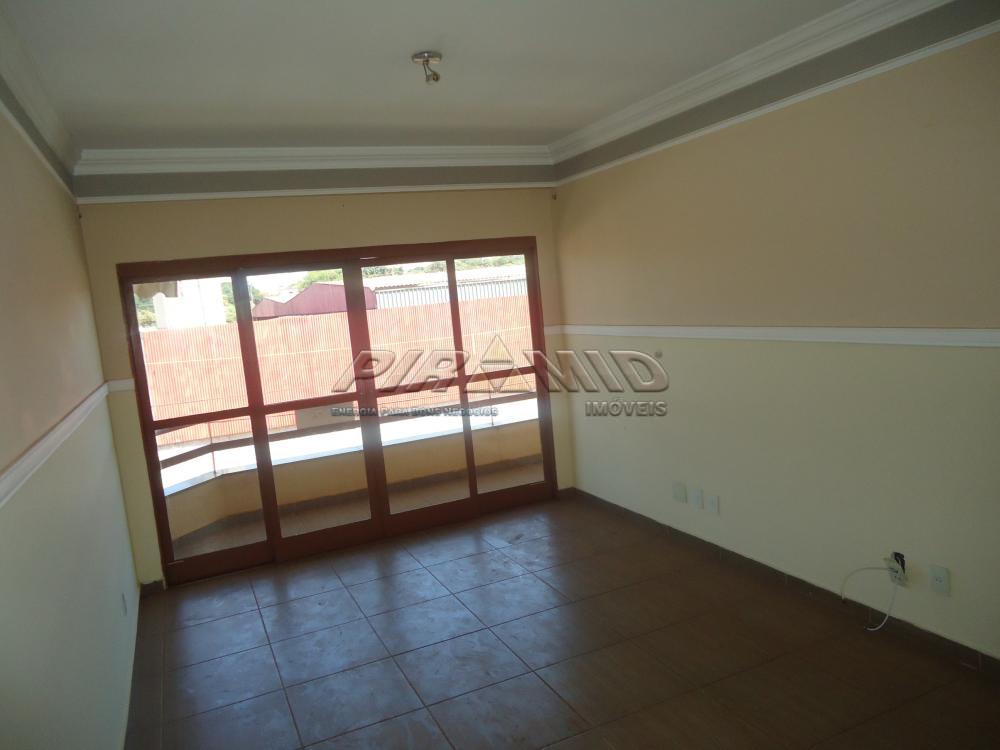 Alugar Apartamento / Padr&atilde;o em Ribeir&atilde;o Preto R$ 1.100,00 - Foto 1