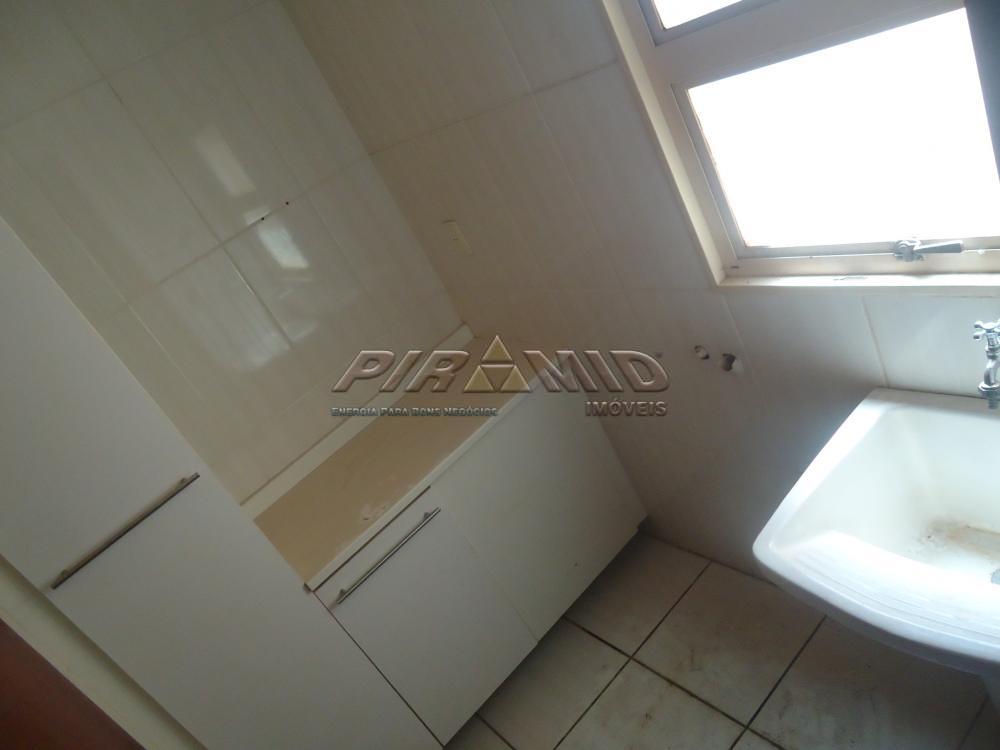 Alugar Apartamento / Padr&atilde;o em Ribeir&atilde;o Preto R$ 1.100,00 - Foto 10