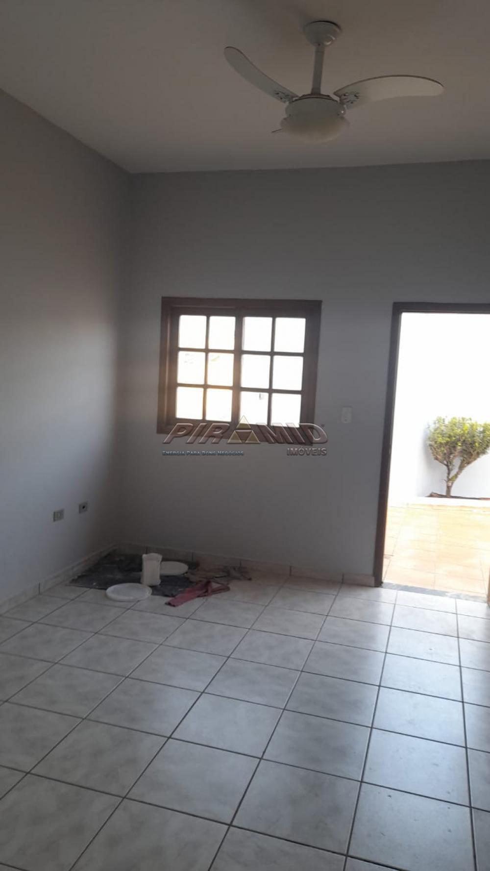 Alugar Casa / Padr&atilde;o em Ribeir&atilde;o Preto R$ 2.000,00 - Foto 6