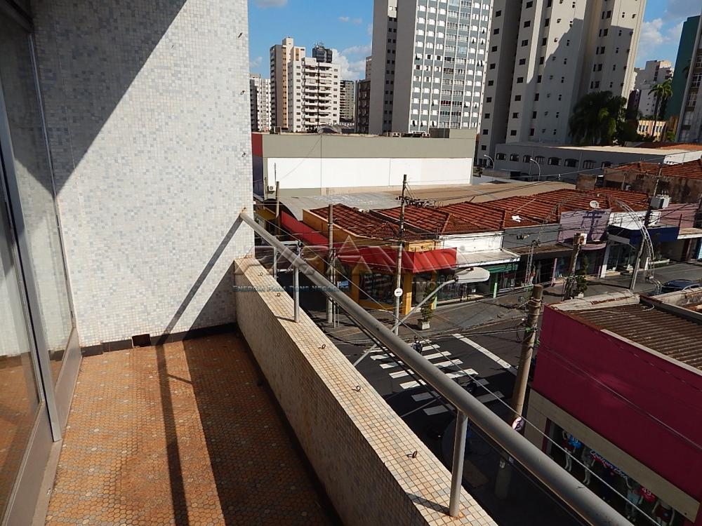 Alugar Apartamento / Padr&atilde;o em Ribeir&atilde;o Preto R$ 1.000,00 - Foto 4