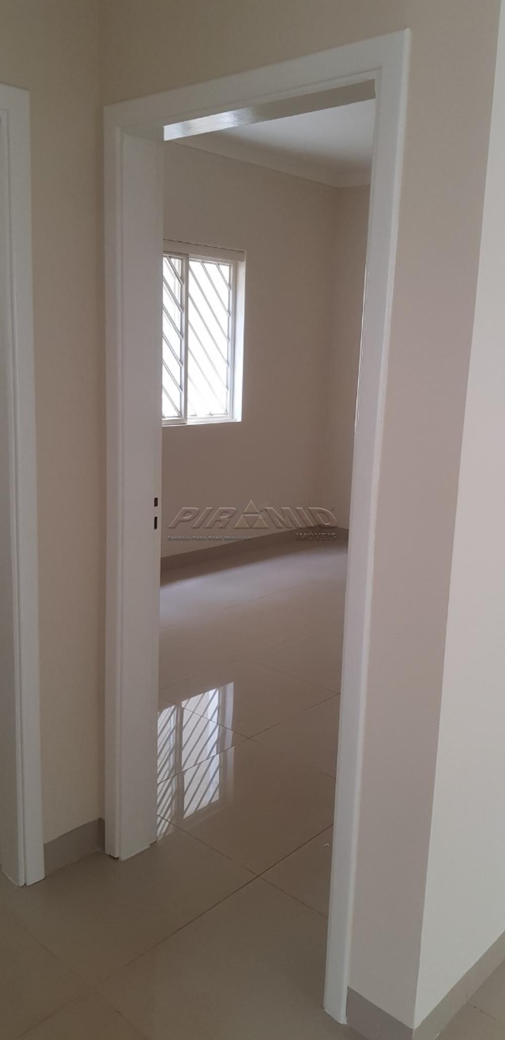 Alugar Casa / Padr&atilde;o em Ribeir&atilde;o Preto R$ 2.500,00 - Foto 13