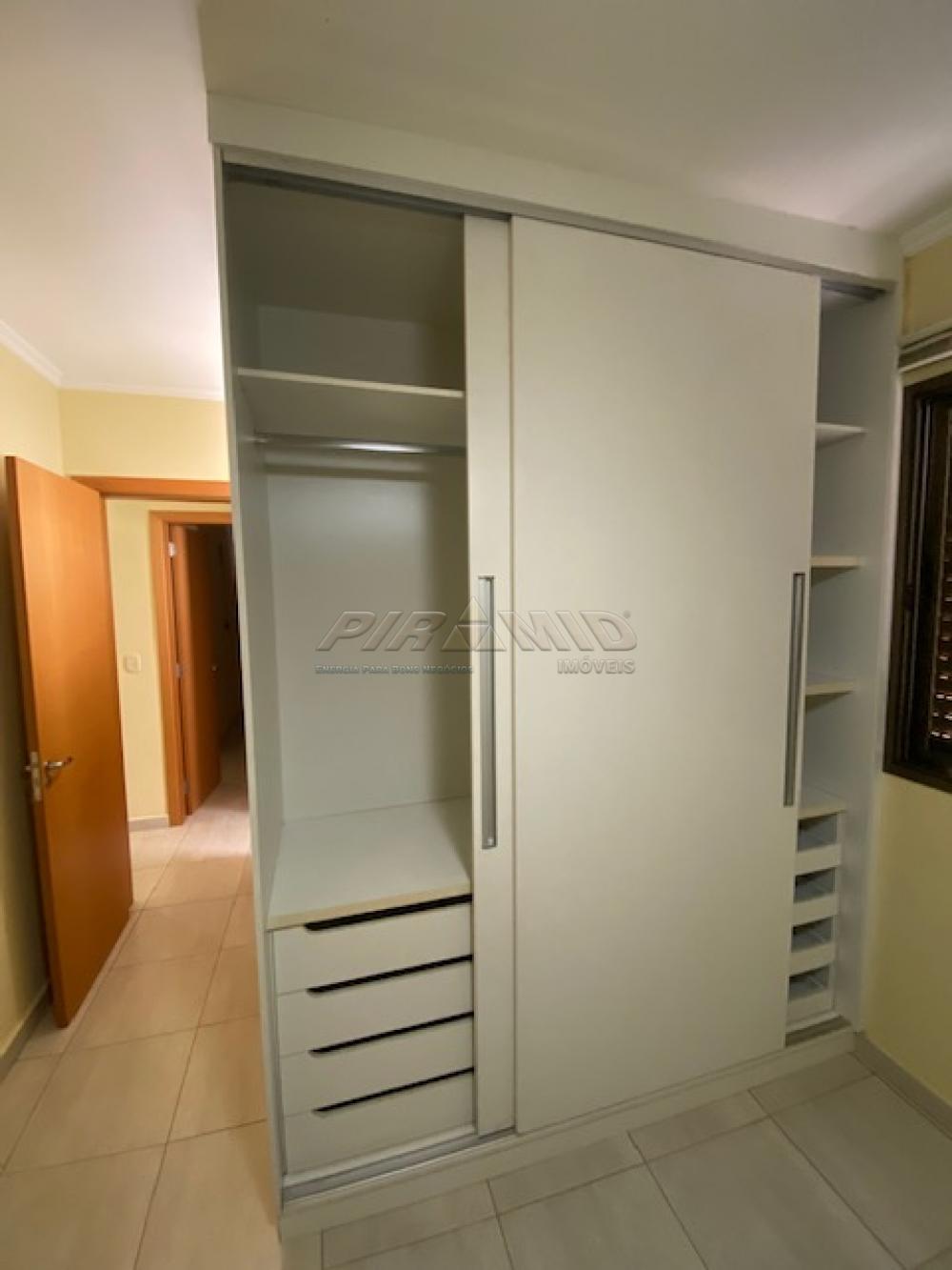 Alugar Apartamento / Padr&atilde;o em Ribeir&atilde;o Preto R$ 1.900,00 - Foto 13