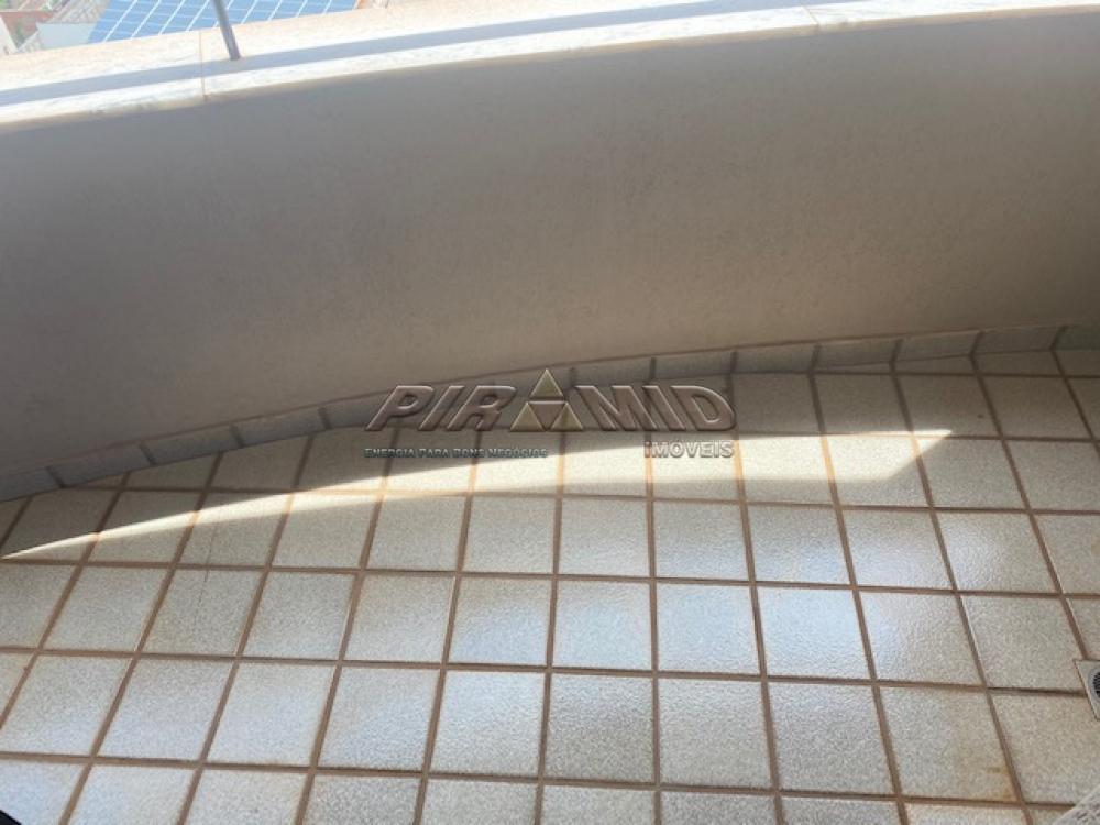 Alugar Apartamento / Padr&atilde;o em Ribeir&atilde;o Preto R$ 2.000,00 - Foto 3