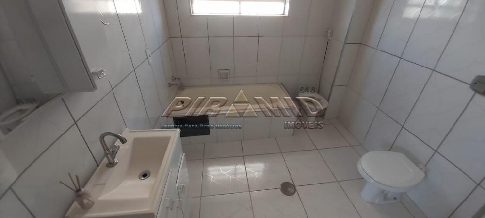 Alugar Apartamento / Padr&atilde;o em Ribeir&atilde;o Preto R$ 1.100,00 - Foto 15