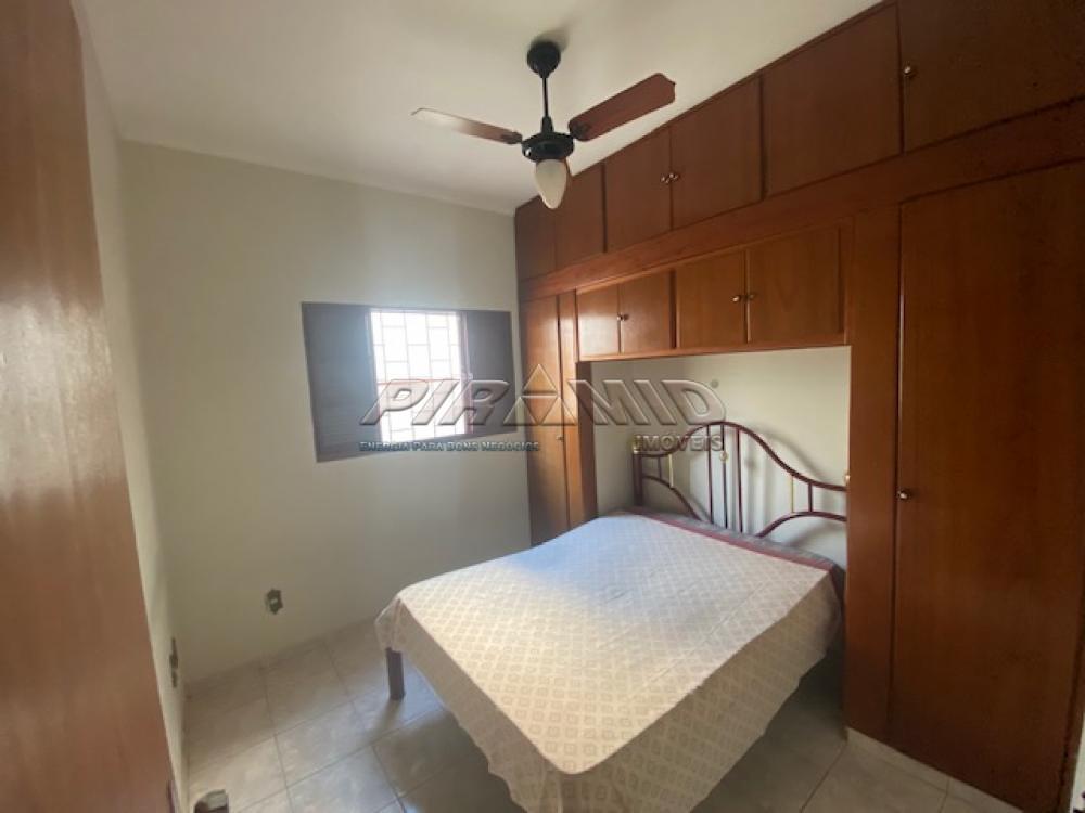 Alugar Casa / Padr&atilde;o em Ribeir&atilde;o Preto R$ 1.800,00 - Foto 9