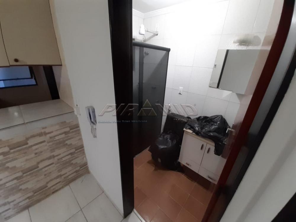 Alugar Apartamento / Padr&atilde;o em Ribeir&atilde;o Preto R$ 880,00 - Foto 6