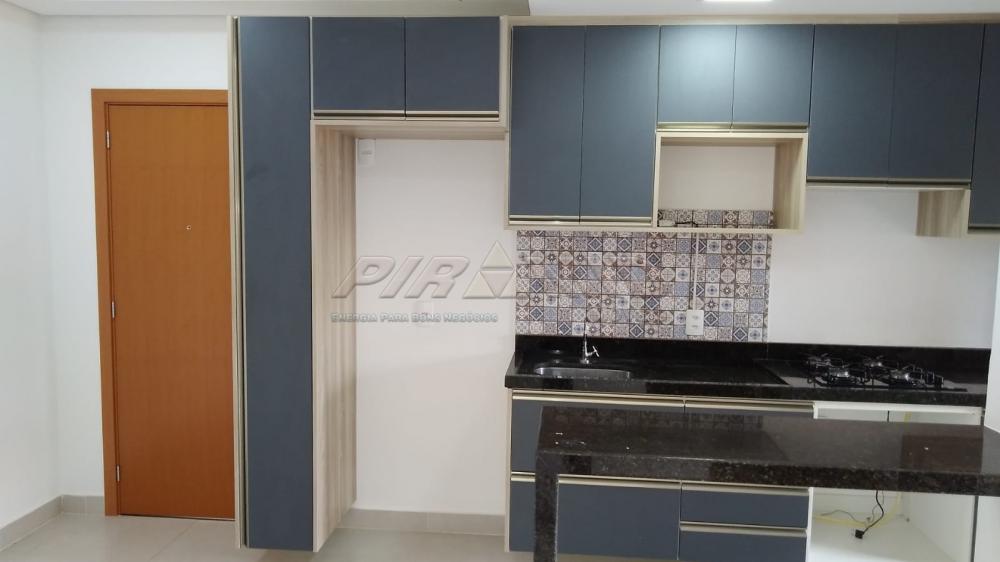 Alugar Apartamento / Padr&atilde;o em Ribeir&atilde;o Preto R$ 1.900,00 - Foto 12