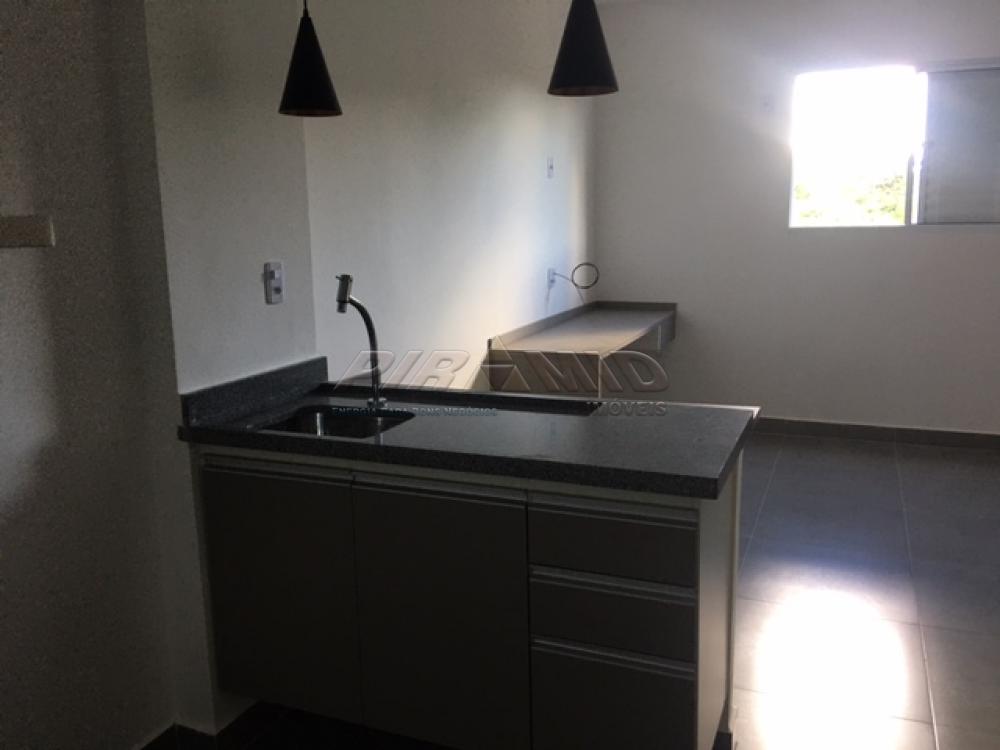 Alugar Apartamento / Padr&atilde;o em Ribeir&atilde;o Preto R$ 1.600,00 - Foto 4