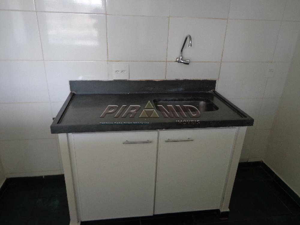 Alugar Apartamento / Padr&atilde;o em Ribeir&atilde;o Preto R$ 600,00 - Foto 8