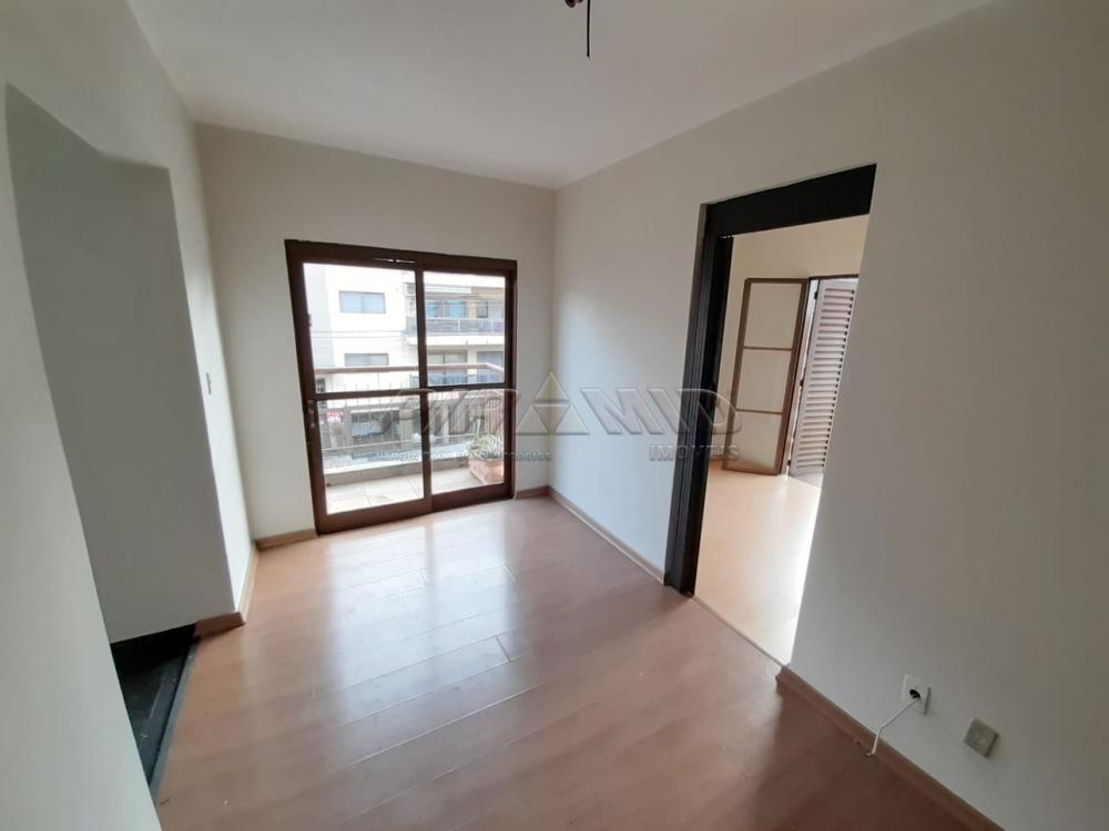 Alugar Apartamento / Padr&atilde;o em Ribeir&atilde;o Preto R$ 800,00 - Foto 1