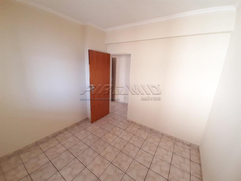 Alugar Apartamento / Padr&atilde;o em Ribeir&atilde;o Preto R$ 1.150,00 - Foto 4
