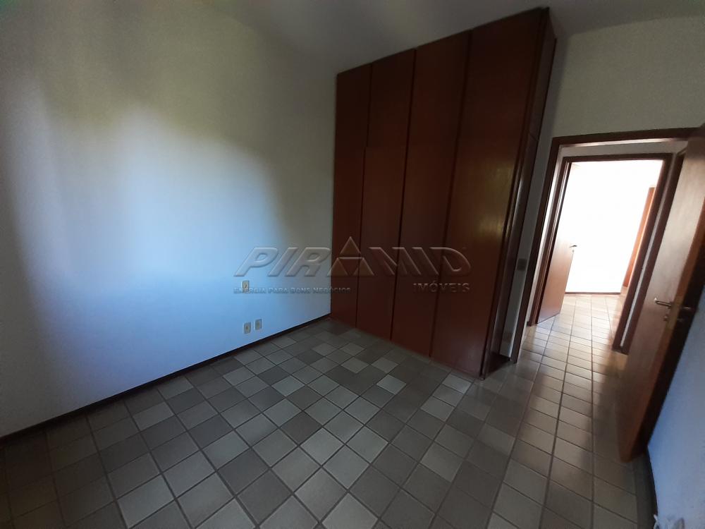 Alugar Apartamento / Padr&atilde;o em Ribeir&atilde;o Preto R$ 1.800,00 - Foto 12