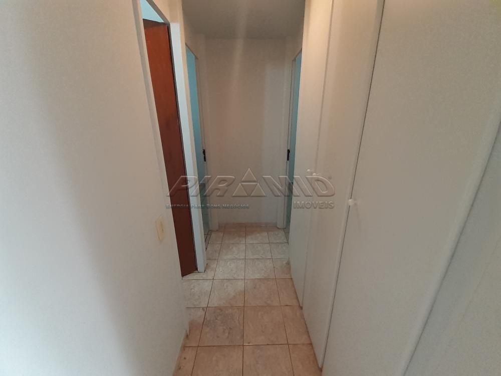 Alugar Apartamento / Padr&atilde;o em Ribeir&atilde;o Preto R$ 1.250,00 - Foto 3