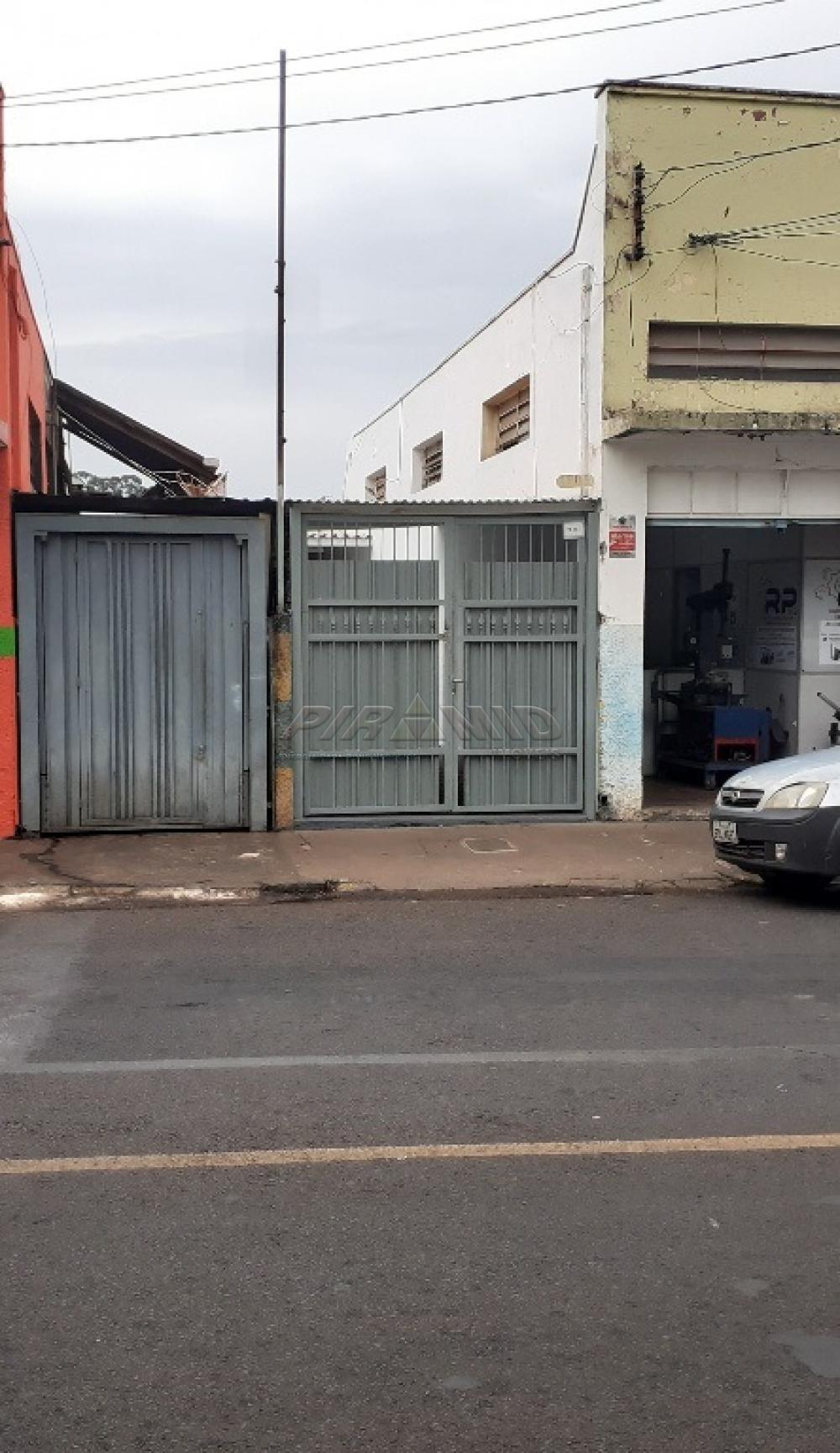 Alugar Casa / Padr&atilde;o em Ribeir&atilde;o Preto R$ 1.300,00 - Foto 1