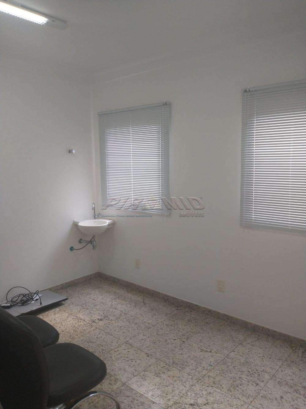 Alugar Comercial / Sala em Ribeir&atilde;o Preto R$ 2.200,00 - Foto 2