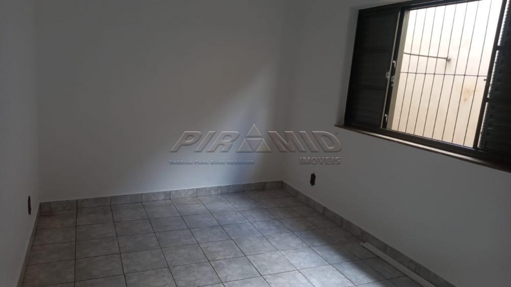 Alugar Casa / Padr&atilde;o em Ribeir&atilde;o Preto R$ 1.800,00 - Foto 3