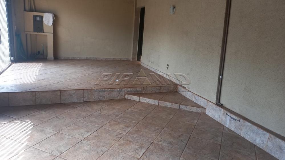 Alugar Casa / Padr&atilde;o em Ribeir&atilde;o Preto R$ 1.800,00 - Foto 1