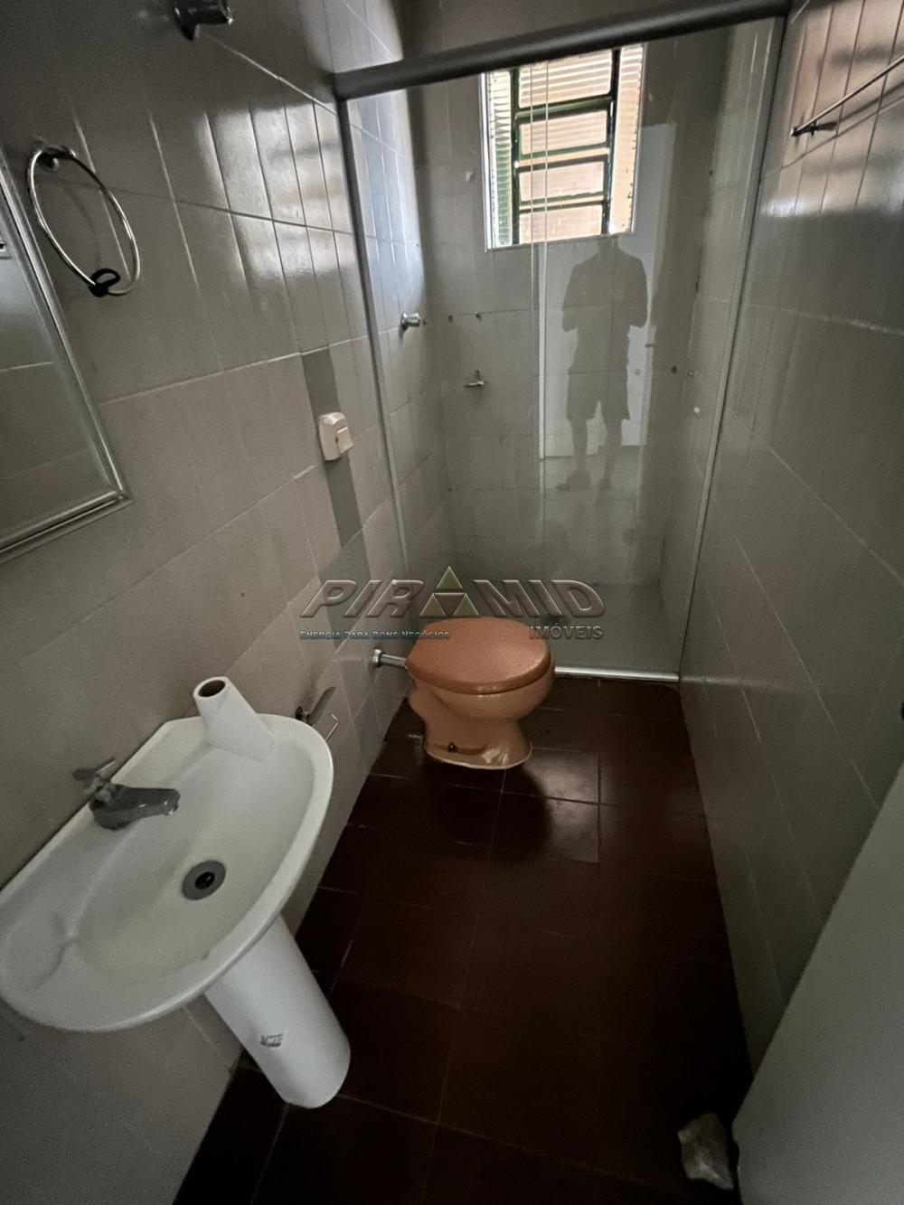 Alugar Apartamento / Padr&atilde;o em Ribeir&atilde;o Preto R$ 1.100,00 - Foto 11