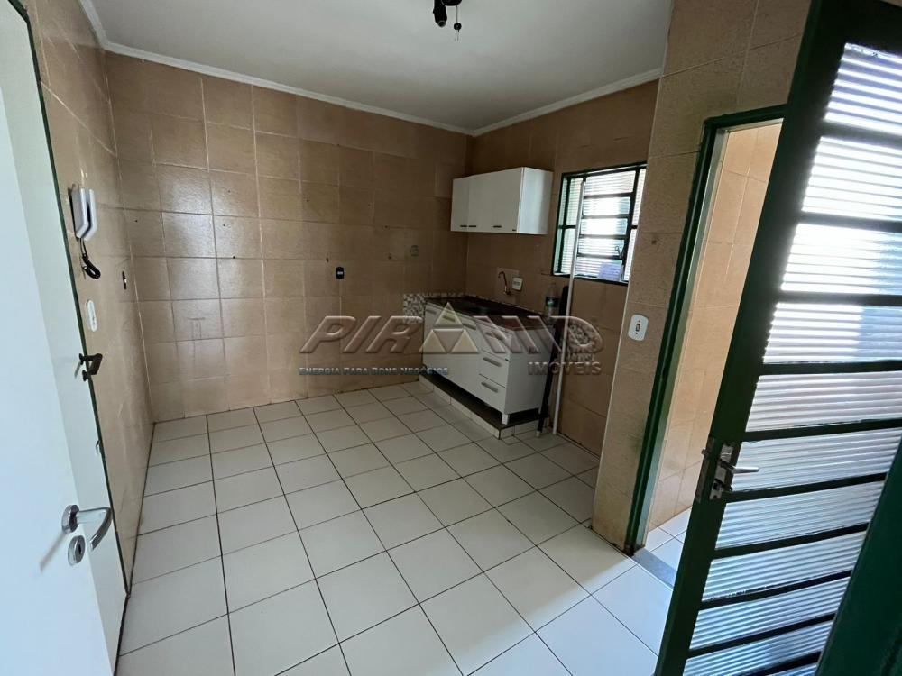 Alugar Apartamento / Padr&atilde;o em Ribeir&atilde;o Preto R$ 1.100,00 - Foto 12