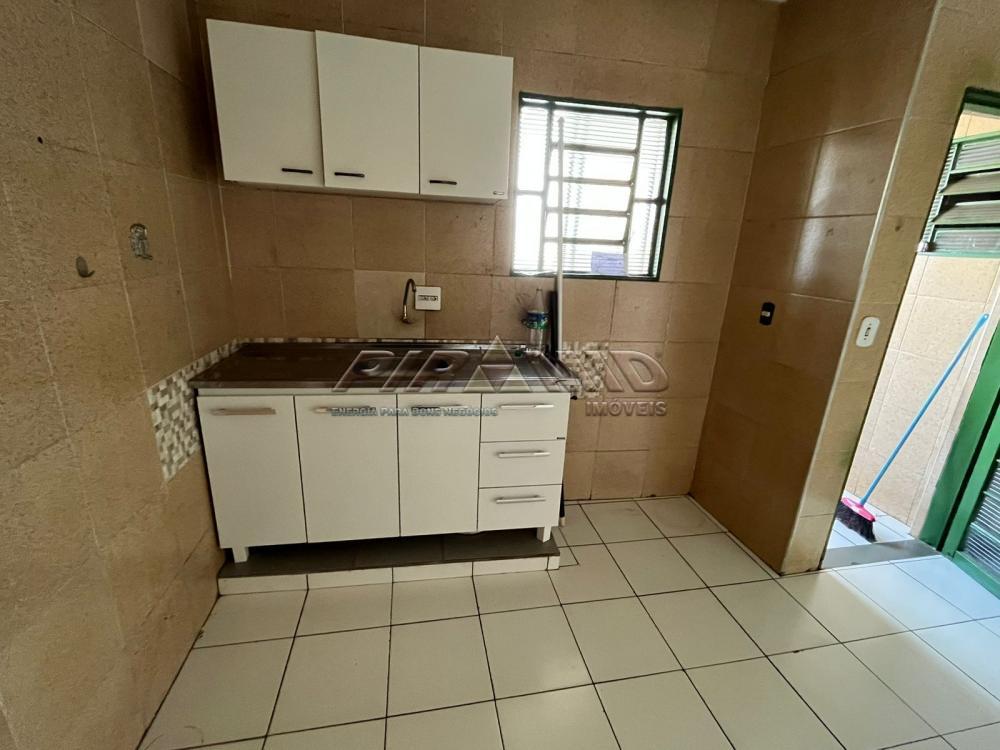 Alugar Apartamento / Padr&atilde;o em Ribeir&atilde;o Preto R$ 1.100,00 - Foto 13
