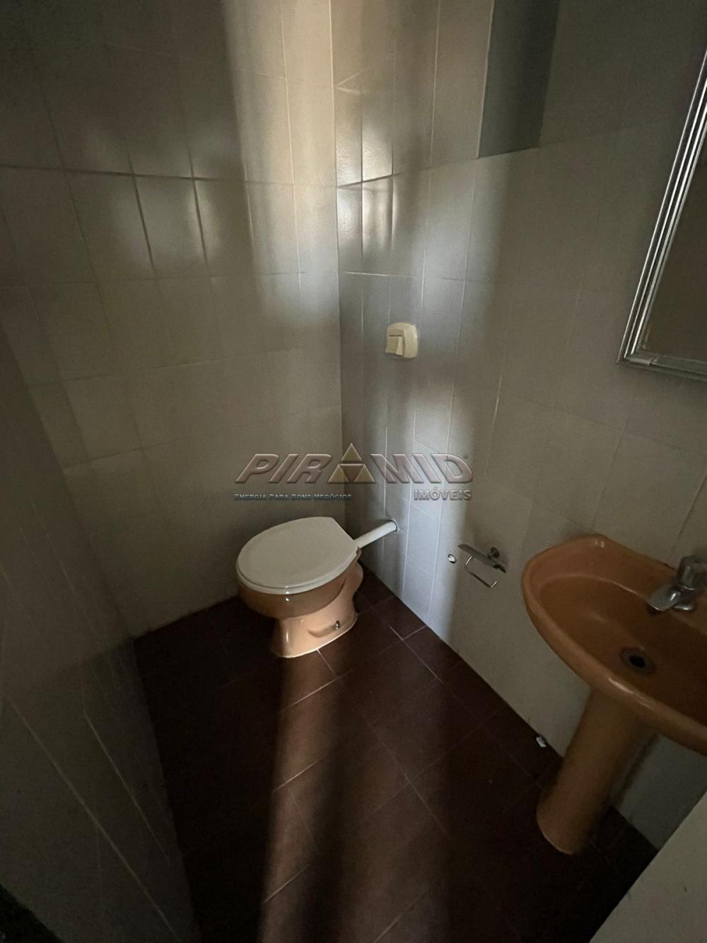 Alugar Apartamento / Padr&atilde;o em Ribeir&atilde;o Preto R$ 1.100,00 - Foto 14