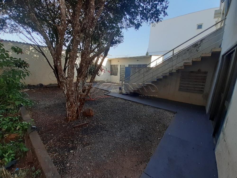 Alugar Casa / Padr&atilde;o em Ribeir&atilde;o Preto R$ 1.600,00 - Foto 30