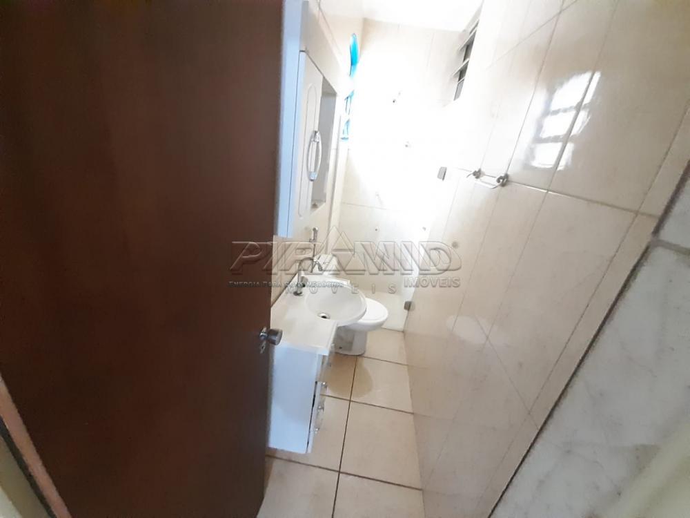 Alugar Apartamento / Padr&atilde;o em Ribeir&atilde;o Preto R$ 1.100,00 - Foto 18