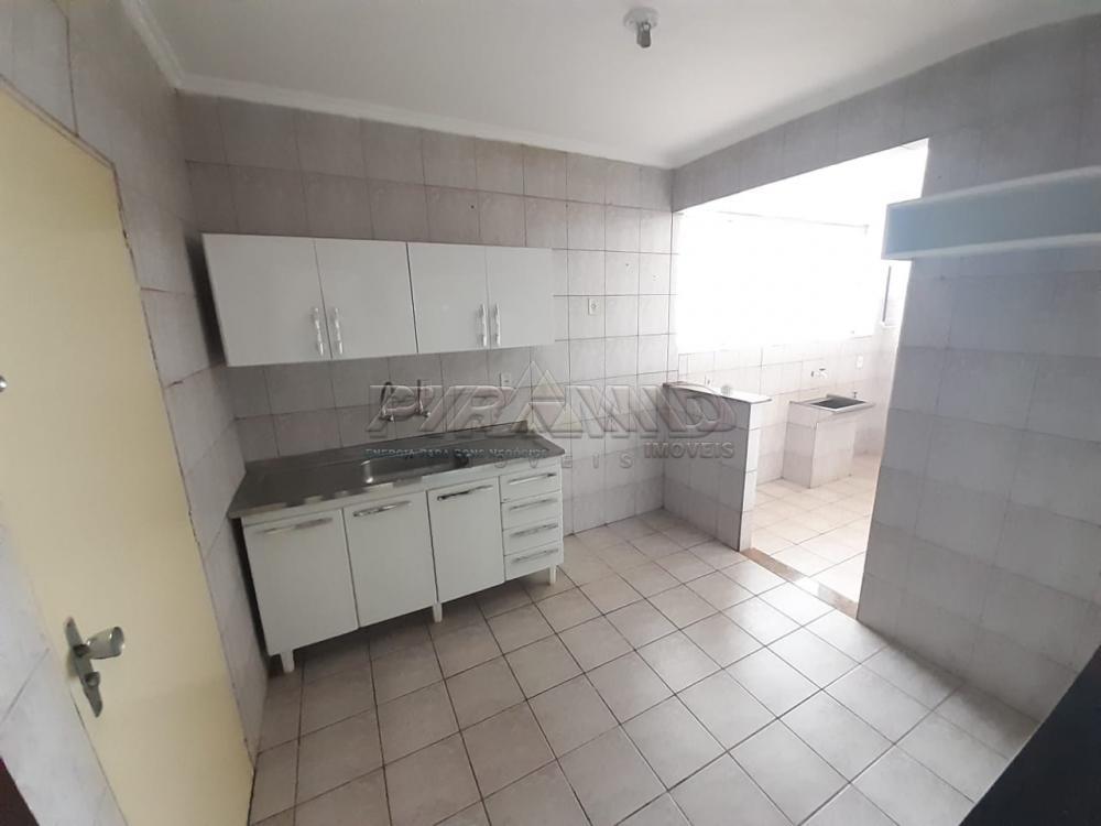 Alugar Apartamento / Padr&atilde;o em Ribeir&atilde;o Preto R$ 1.100,00 - Foto 21