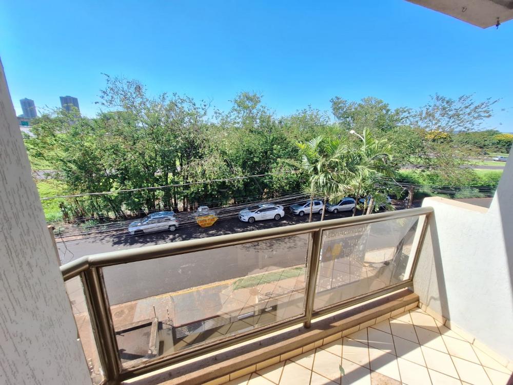 Alugar Apartamento / Padr&atilde;o em Ribeir&atilde;o Preto R$ 2.450,00 - Foto 4