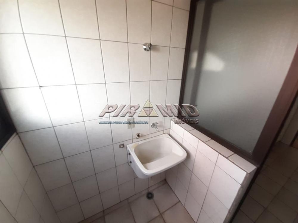 Alugar Apartamento / Padr&atilde;o em Ribeir&atilde;o Preto R$ 1.000,00 - Foto 12