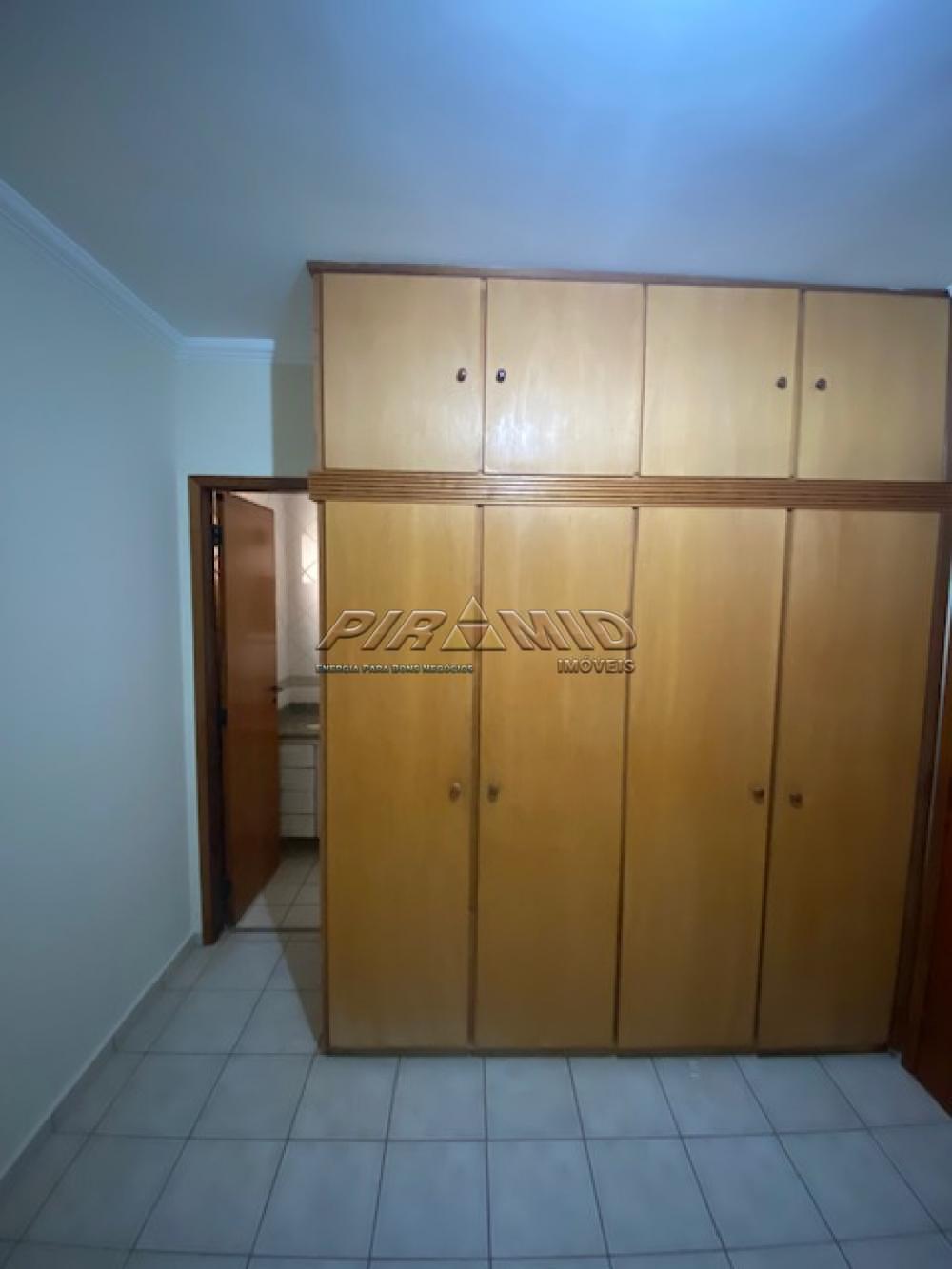 Alugar Apartamento / Padr&atilde;o em Ribeir&atilde;o Preto R$ 950,00 - Foto 6
