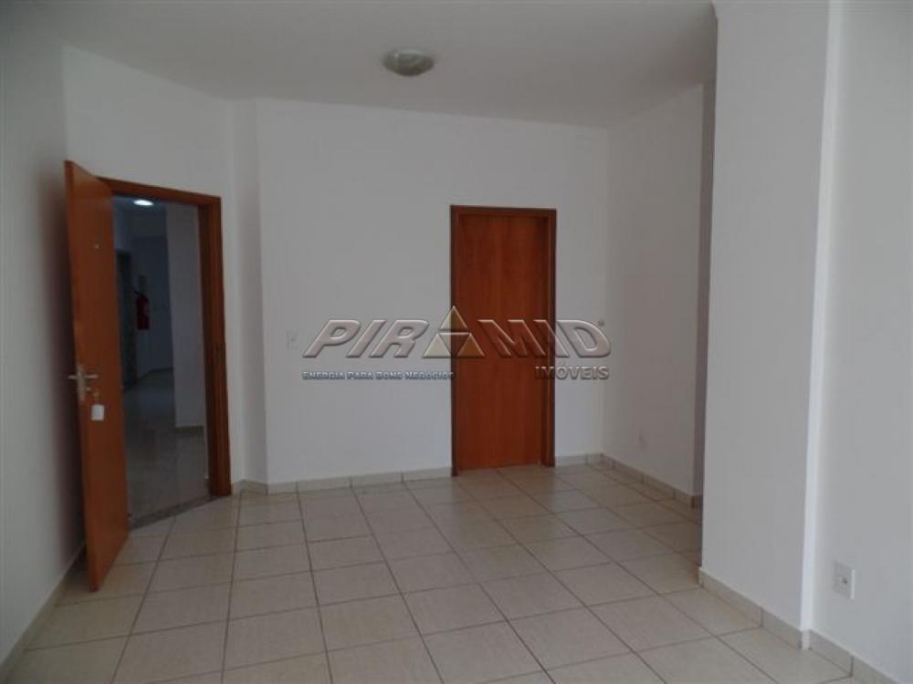 Alugar Apartamento / Padr&atilde;o em Ribeir&atilde;o Preto R$ 1.800,00 - Foto 3