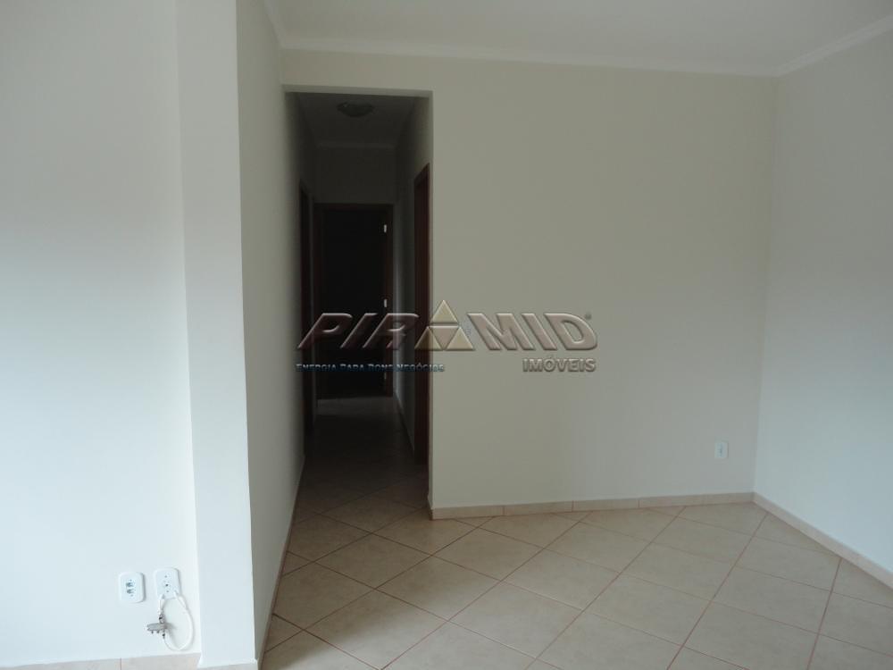 Alugar Apartamento / Padr&atilde;o em Ribeir&atilde;o Preto R$ 1.650,00 - Foto 5