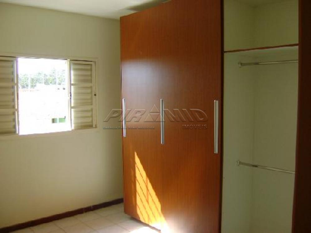 Alugar Casa / Padr&atilde;o em Ribeir&atilde;o Preto R$ 1.300,00 - Foto 4