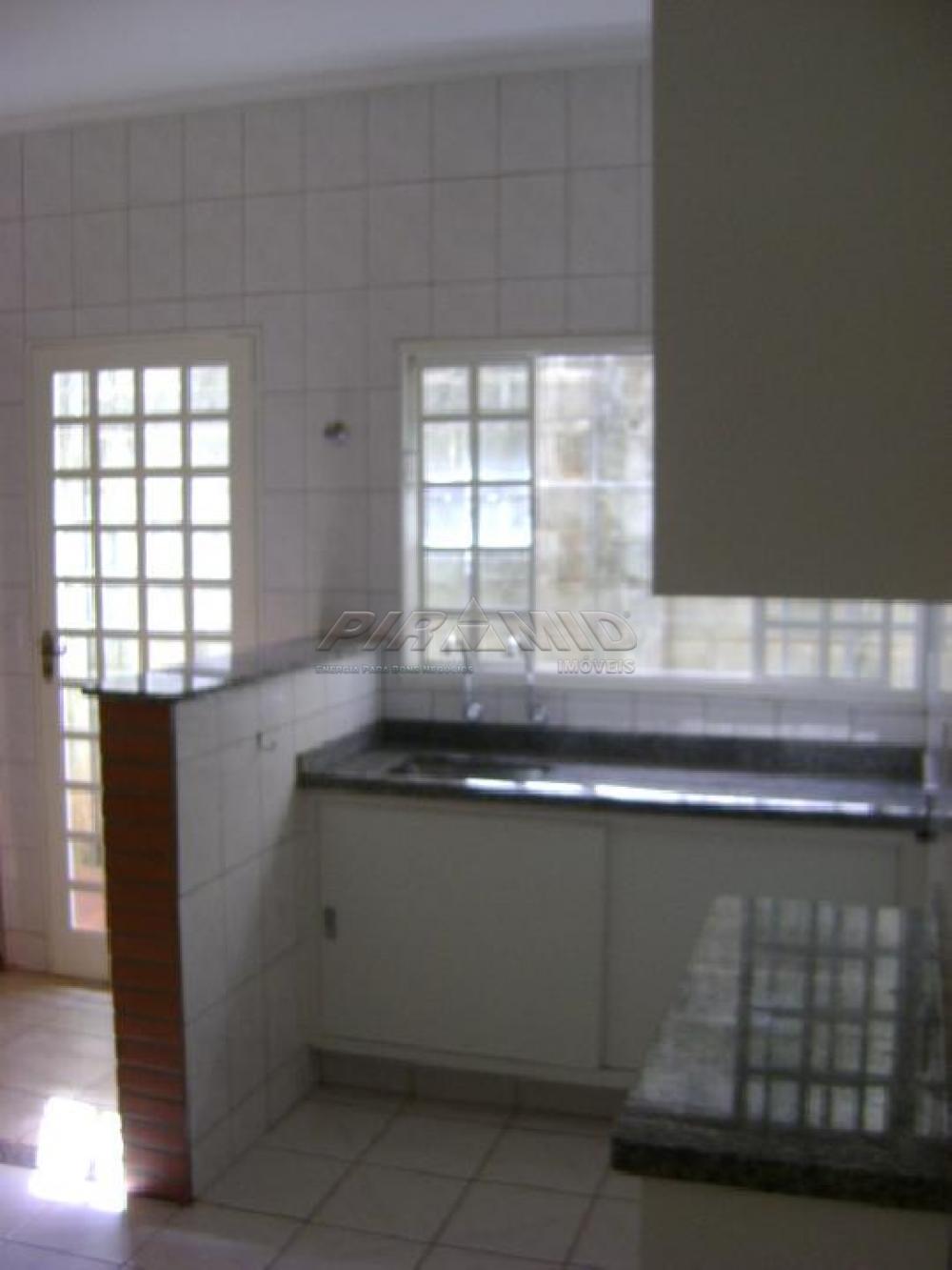 Alugar Casa / Padr&atilde;o em Ribeir&atilde;o Preto R$ 1.300,00 - Foto 6