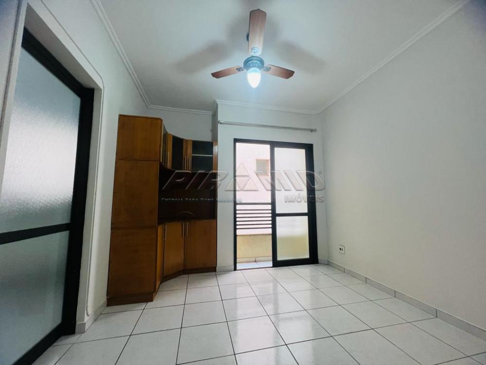 Alugar Apartamento / Padr&atilde;o em Ribeir&atilde;o Preto R$ 800,00 - Foto 2
