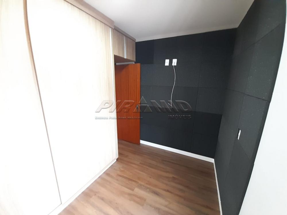 Alugar Apartamento / Padr&atilde;o em Ribeir&atilde;o Preto R$ 1.600,00 - Foto 17
