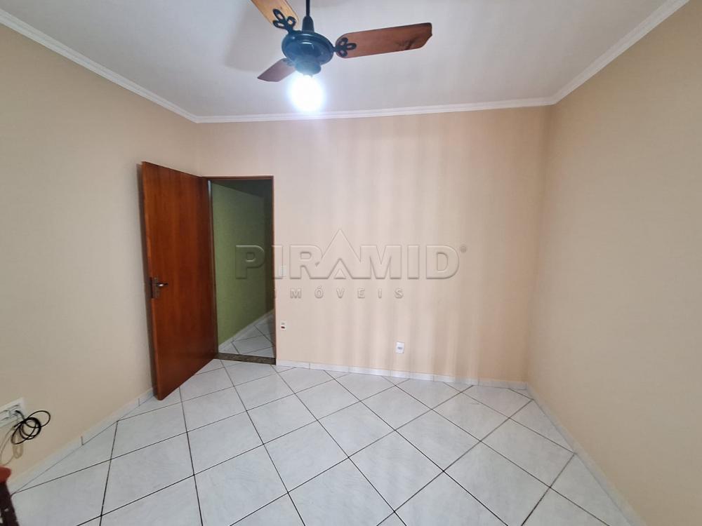 Alugar Casa / Padr&atilde;o em Ribeir&atilde;o Preto R$ 1.400,00 - Foto 4